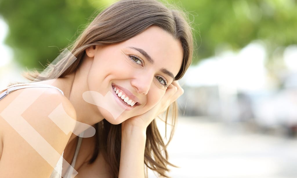 smile-rejuvenation-years-off Refresh your look with cosmetic dentistry.