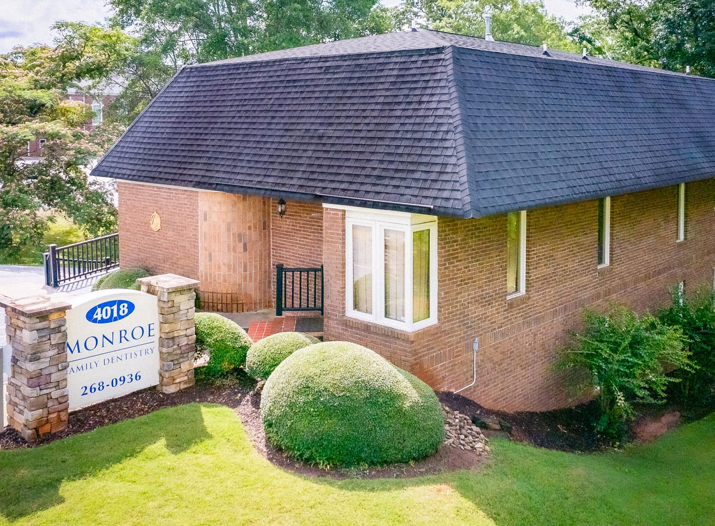 monroe dentistry office exterior