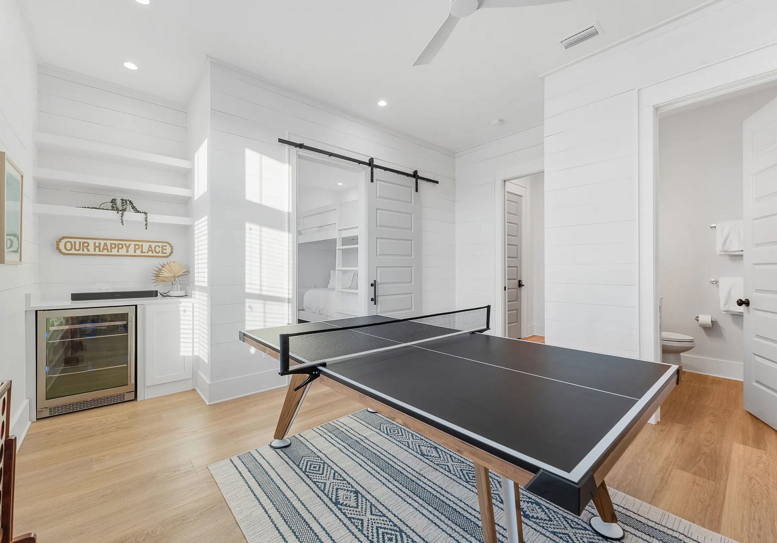 Wander St. George Island game room with ping pong table